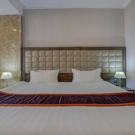 Hotel Lulu Bisjkek Eksteriør bilde